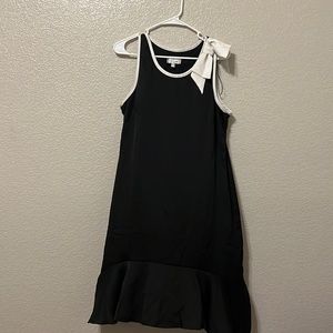 Signature by Robbie Bee black lined dress with white bow